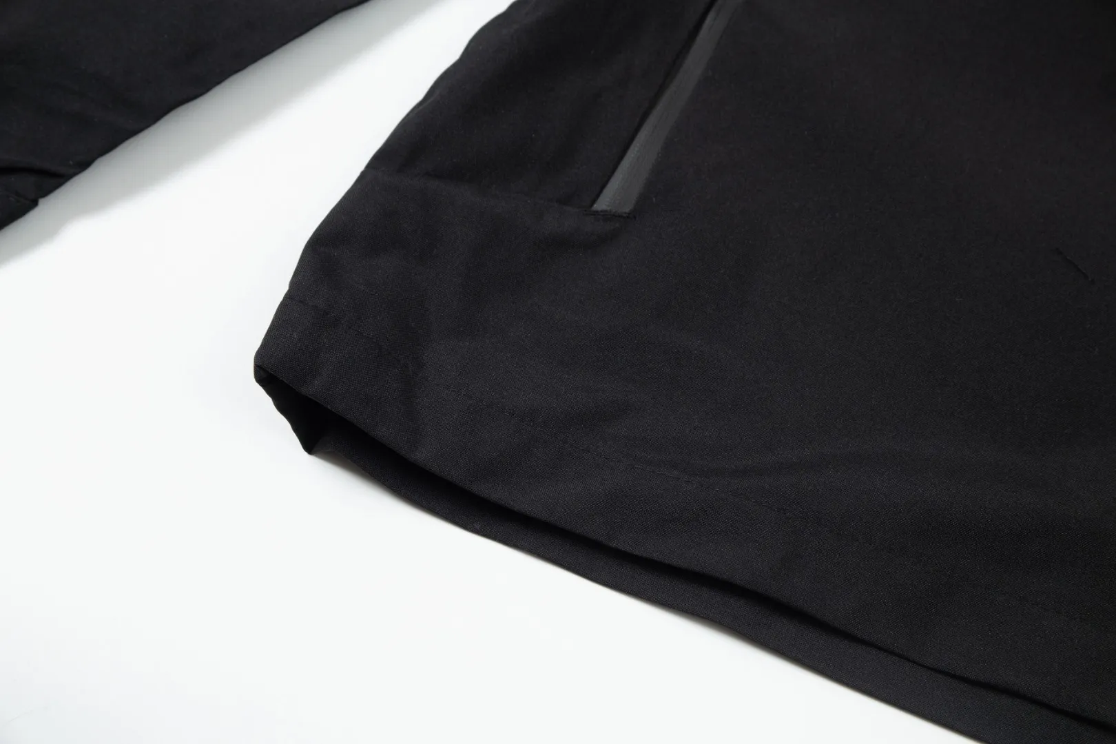 ARC'TERYX/ ! Quality ! 。 ! ， 、 Breathable，GORE-TEX Pro Wear-Resistant N X ， ，Breathable， ，Wear-Resistant，DWR （ ） ， ， ， ， Breathable ， ， Breathable ， ，Breathable ！ ， ！！！ : Black Sizes：L-4XL